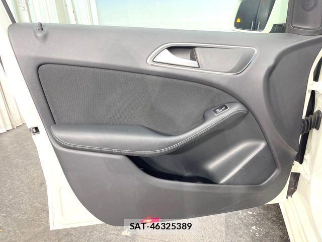 Mercedes Benz B-CLASS 2017-02 6672432-19