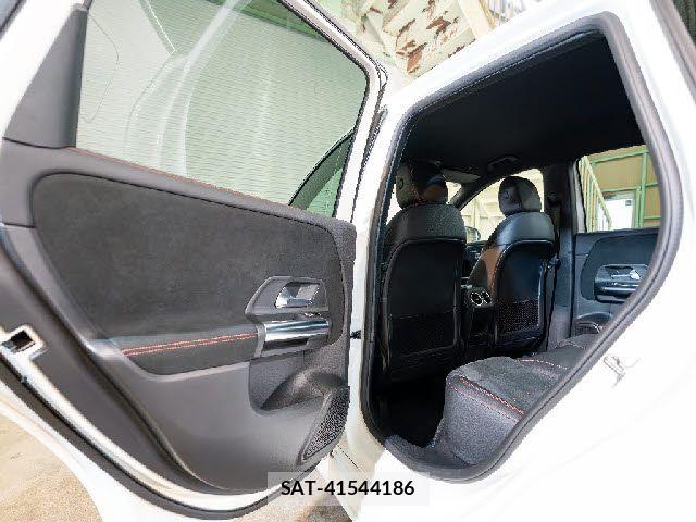 Mercedes Benz B-CLASS 2019-09 6752334-26