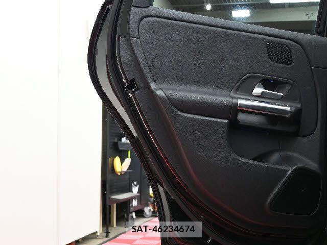 Mercedes Benz B-CLASS 2019-08 7059434-24