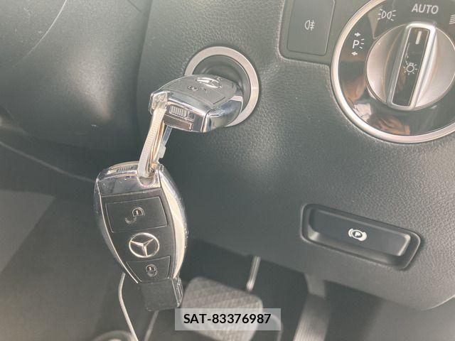 Mercedes Benz B-CLASS 2012-11 7059436-6