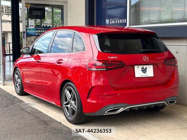 Mercedes Benz B-CLASS 2019-08 7221502-18