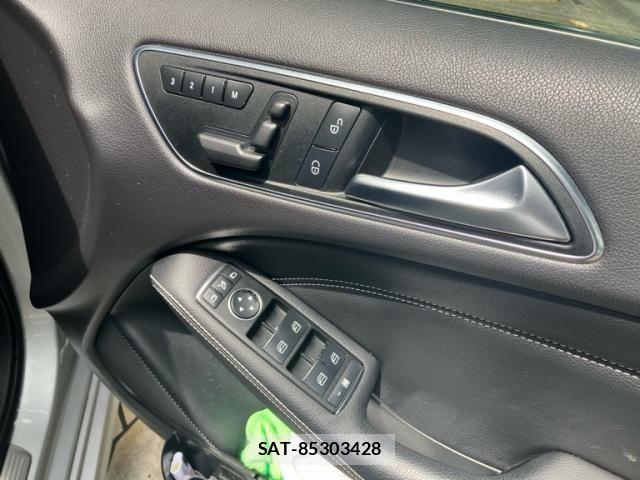 Mercedes Benz B-CLASS 2013-06 7221501-10