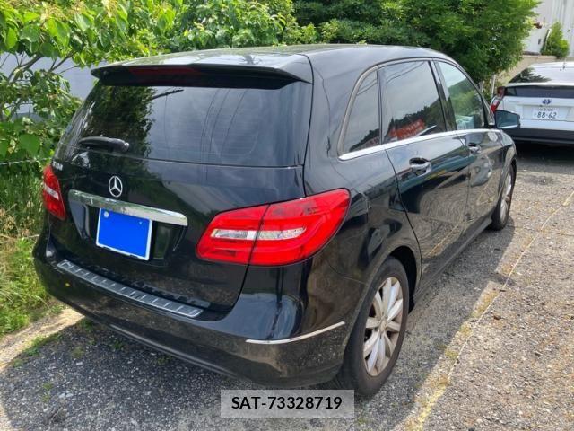 Mercedes Benz B-CLASS 2013-10 7251453-2