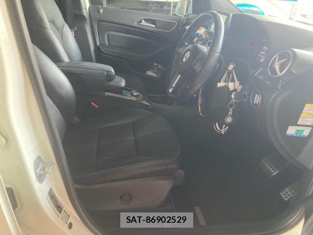 Mercedes Benz B-CLASS 2012-08 7272290-12
