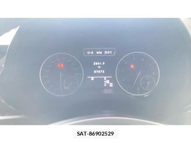 Mercedes Benz B-CLASS 2012-08 7272290-14