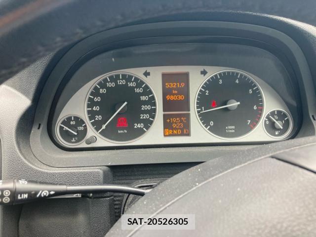 Mercedes Benz B-CLASS 2009-10 7358668-17