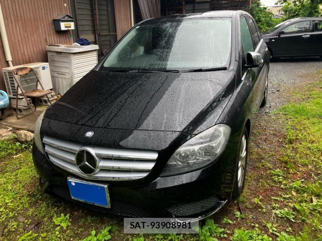 Mercedes Benz B-CLASS 2013-06 7358670-1