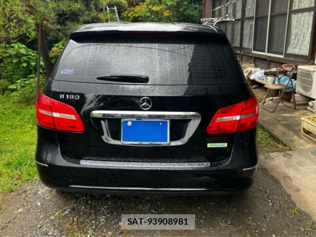 Mercedes Benz B-CLASS 2013-06 7358670-3