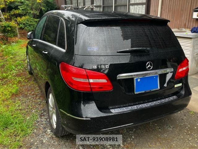Mercedes Benz B-CLASS 2013-06 7358670-5