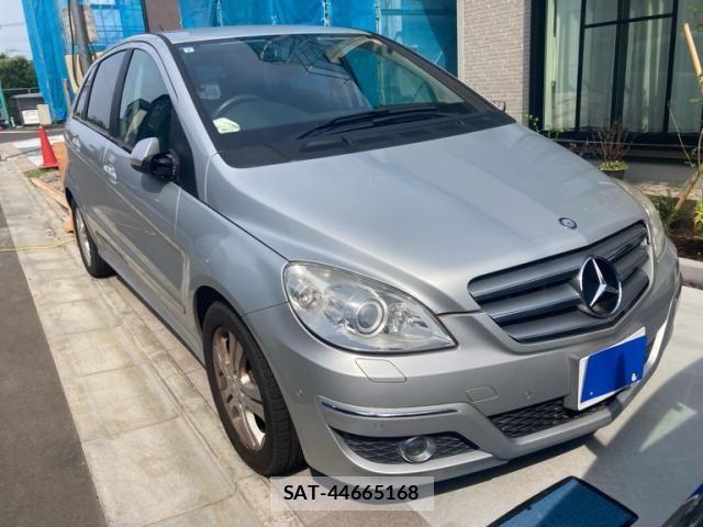 Mercedes Benz B-CLASS 2011-03 7455638-1