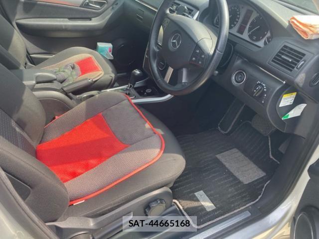 Mercedes Benz B-CLASS 2011-03 7455638-8