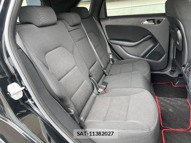 Mercedes Benz B-CLASS 2015-01 7617939-9