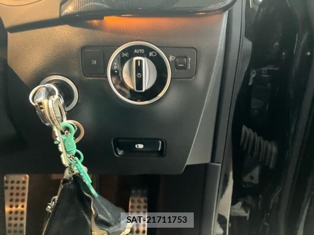 Mercedes Benz B-CLASS 2012-09 7617947-16