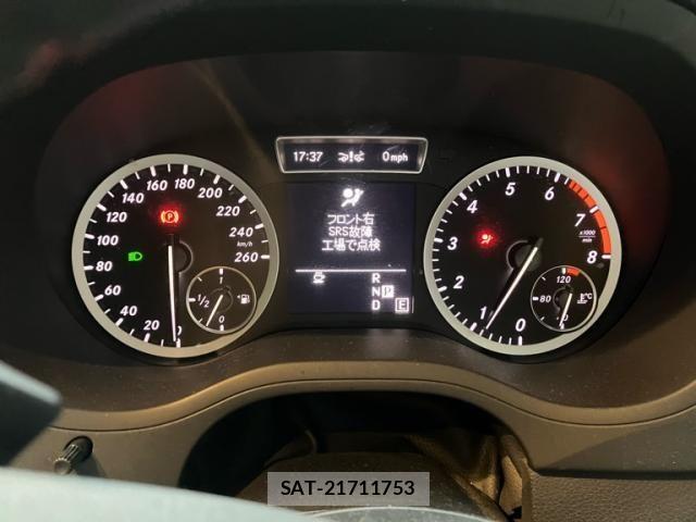 Mercedes Benz B-CLASS 2012-09 7617947-18