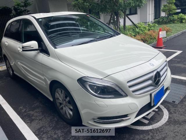 Mercedes Benz B-CLASS 2013-06 7617945-1