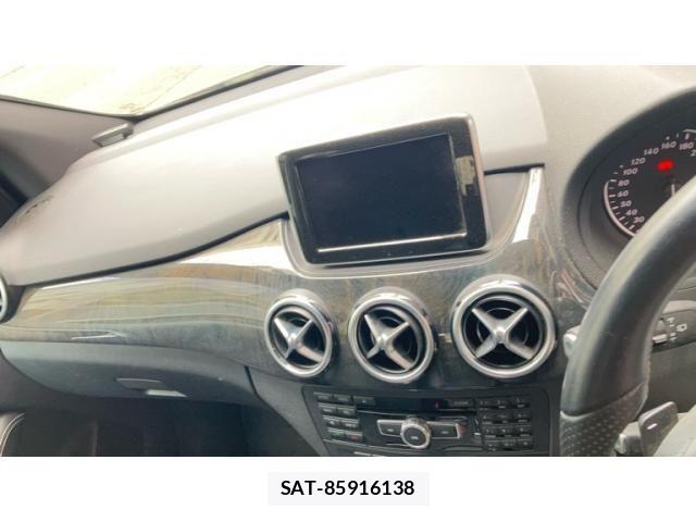Mercedes Benz B-CLASS 2014-09 7617944-14