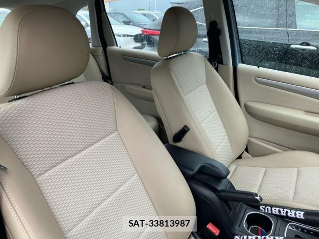 Mercedes Benz B-CLASS 2011-02 7617943-12
