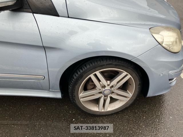 Mercedes Benz B-CLASS 2011-02 7617943-7