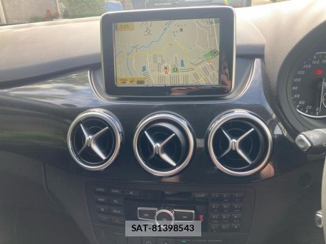Mercedes Benz B-CLASS 2012-05 7725456-23