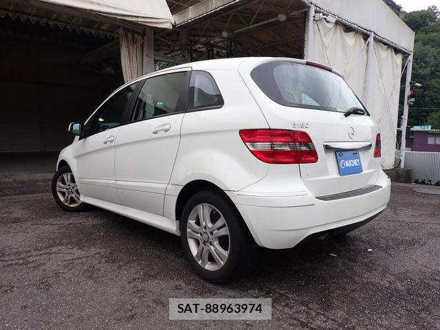 Mercedes Benz B-CLASS 2010-03 7877638-2