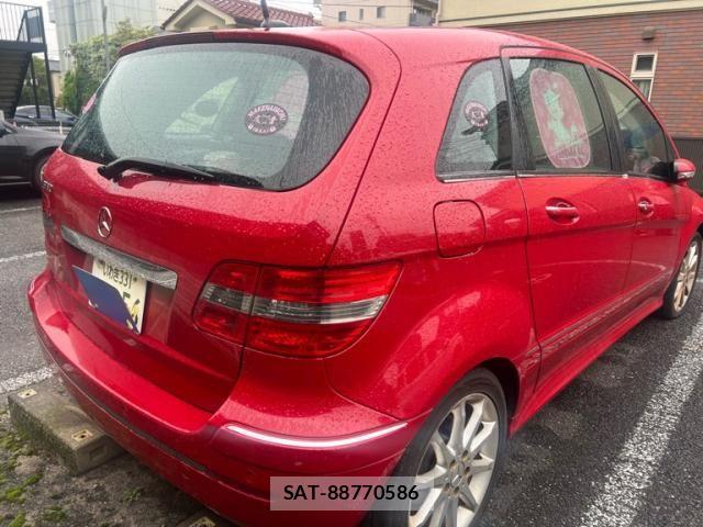 Mercedes Benz B-CLASS 2006-04 7877646-3