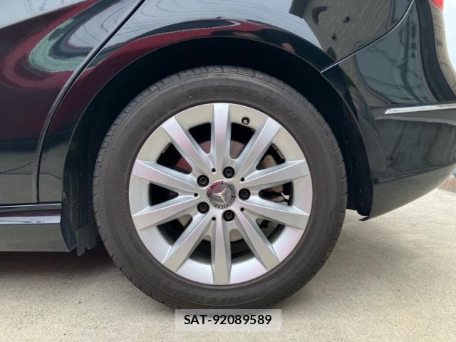 Mercedes Benz B-CLASS 2012-04 7979896-9