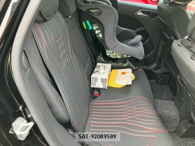 Mercedes Benz B-CLASS 2012-04 7979896-12