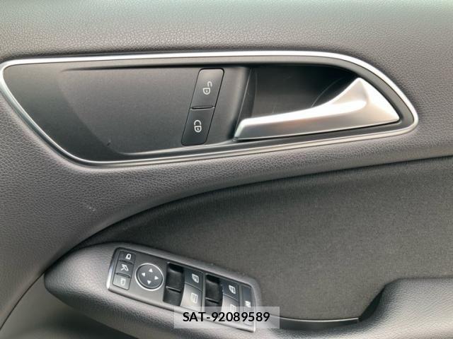 Mercedes Benz B-CLASS 2012-04 7979896-13