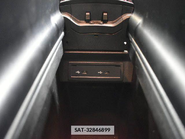 Mercedes Benz B-CLASS 2021-05 7979893-14