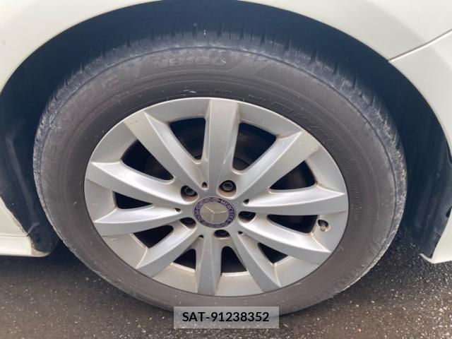 Mercedes Benz B-CLASS 2013-03 8036647-9