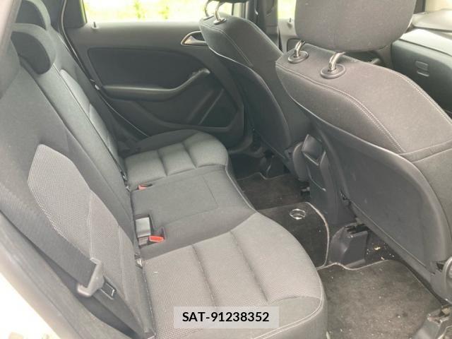 Mercedes Benz B-CLASS 2013-03 8036647-14