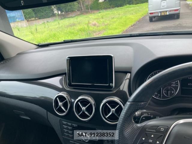 Mercedes Benz B-CLASS 2013-03 8036647-20