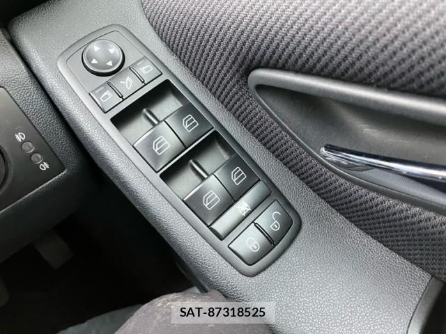 Mercedes Benz B-CLASS 2011-09 8036654-19