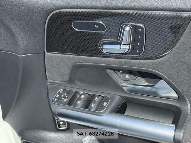 Mercedes Benz B-CLASS 2025-03 8036638-11