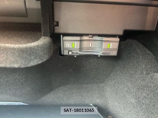 Mercedes Benz B-CLASS 2019-11 8036636-25