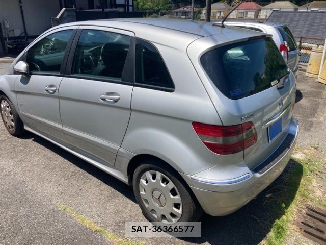 Mercedes Benz B-CLASS 2009-09 8074511-3
