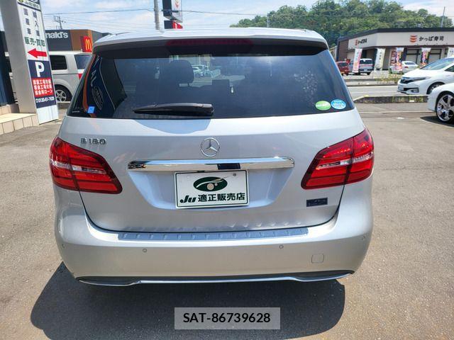 Mercedes Benz B-CLASS 2016-11 8100337-13