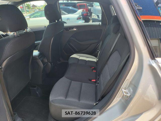 Mercedes Benz B-CLASS 2016-11 8100337-6