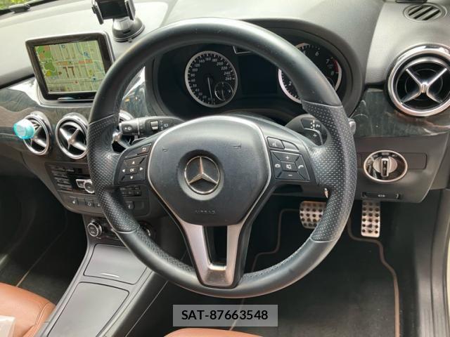 Mercedes Benz B-CLASS 2014-09 8100338-14