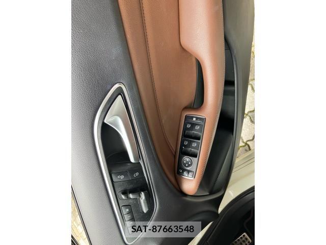 Mercedes Benz B-CLASS 2014-09 8100338-15