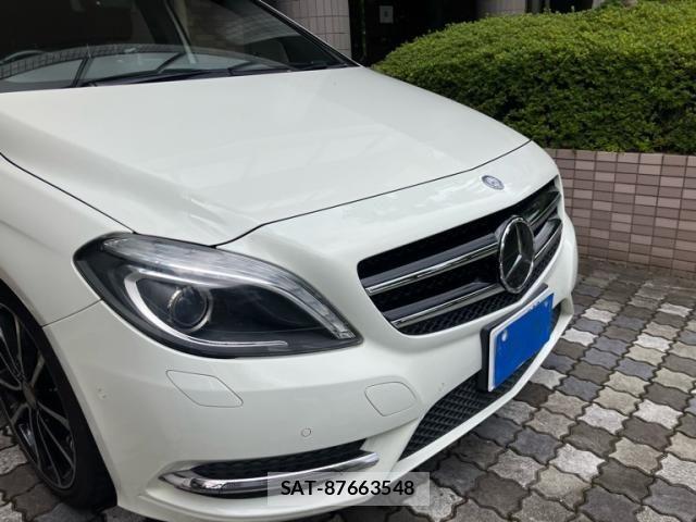 Mercedes Benz B-CLASS 2014-09 8100338-1