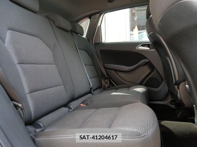 Mercedes Benz B-CLASS 2017-05 8100336-11