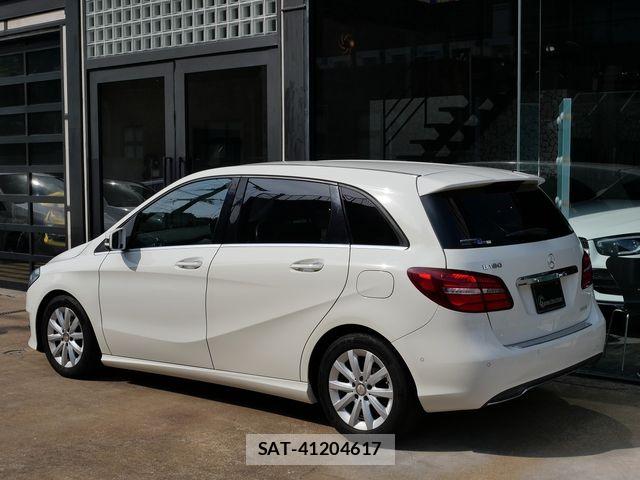 Mercedes Benz B-CLASS 2017-05 8100336-13