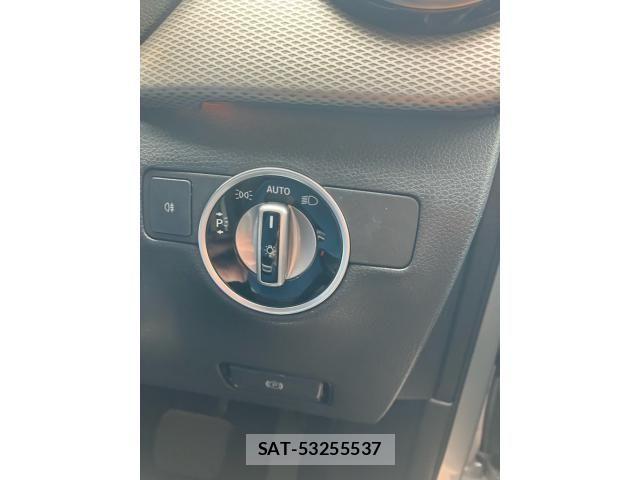Mercedes Benz B-CLASS 2017-08 8208614-18