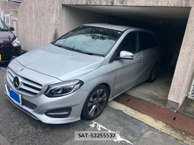 Mercedes Benz B-CLASS 2017-08 8208614-1