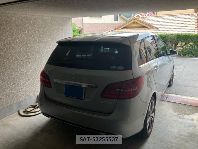 Mercedes Benz B-CLASS 2017-08 8208614-8