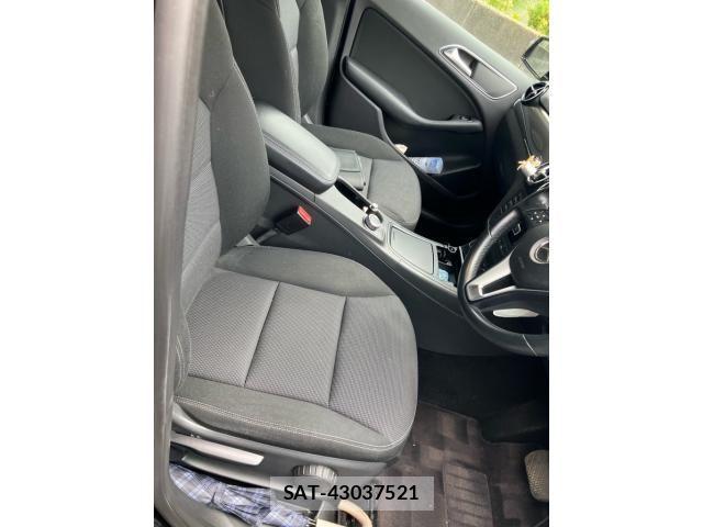 Mercedes Benz B-CLASS 2014-04 8315352-6