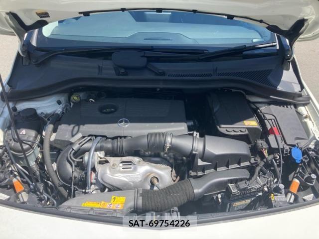 Mercedes Benz B-CLASS 2014-06 8354910-13