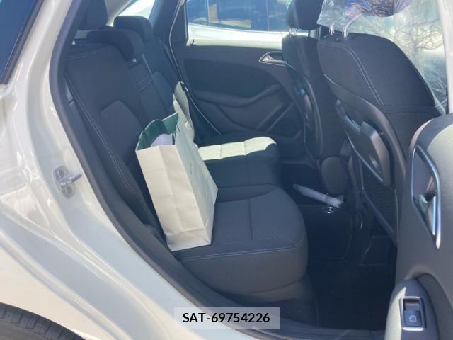 Mercedes Benz B-CLASS 2014-06 8354910-5