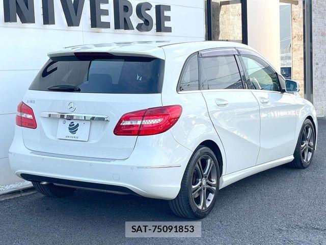 Mercedes Benz B-CLASS 2014-02 8366907-17